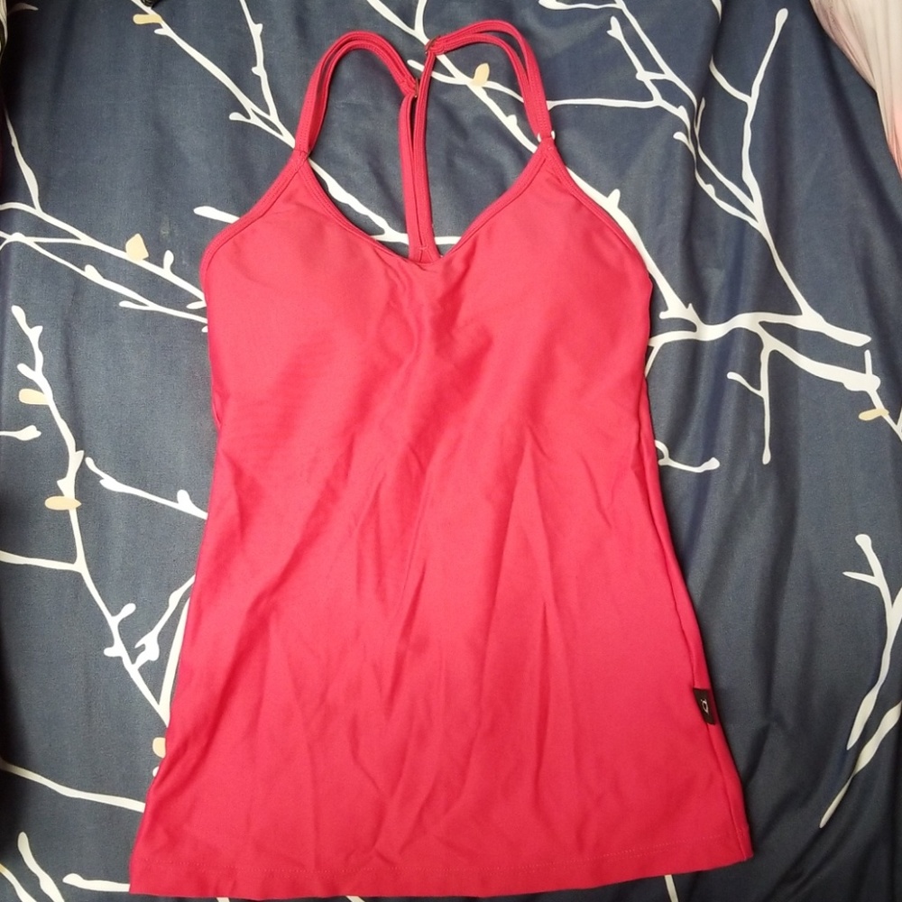 Workout top with built in bra